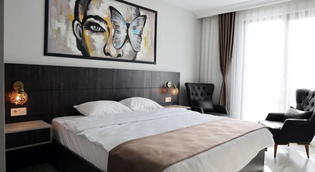 O podwyższonym standardzie dwuosobowy pokój SAR-PER Hotel