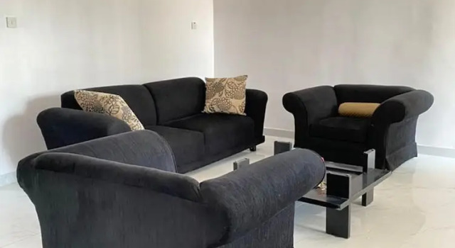Inviting 8 Bed House in Lekki, Rezervovat Hotel Hotely v Lagos State s parkováním, Parkování