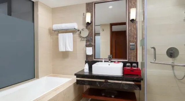 Номер Deluxe Ramada by Wyndham Jilin North
