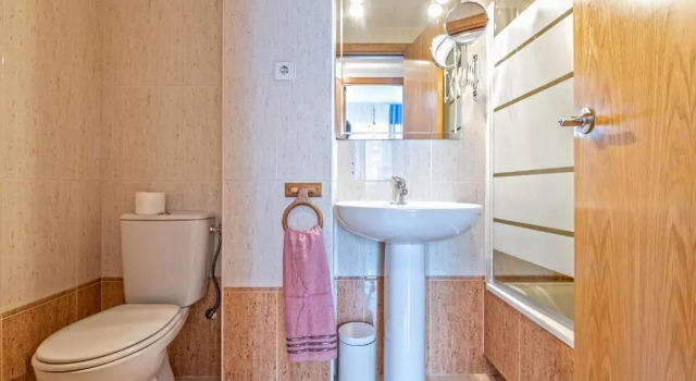 Апартаменты Cálido apartamento con piscina en Barcelona