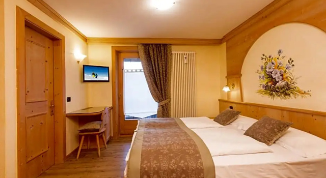 Двухместный номер Standard Hotel Crosal
