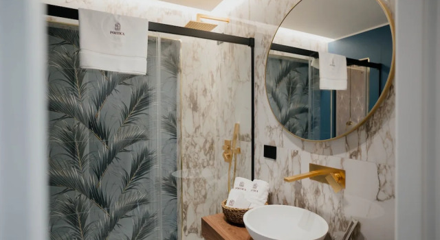 Полулюкс POETICA BOUTIQUE SKY HOTEL