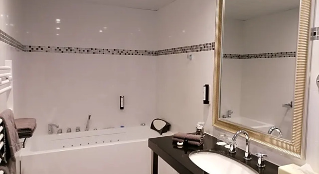 Номер Superior Hôtel Henry II Beaune Centre