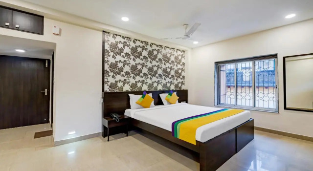 Itsy Hotels Neeranand Plaza, Bhawanipur