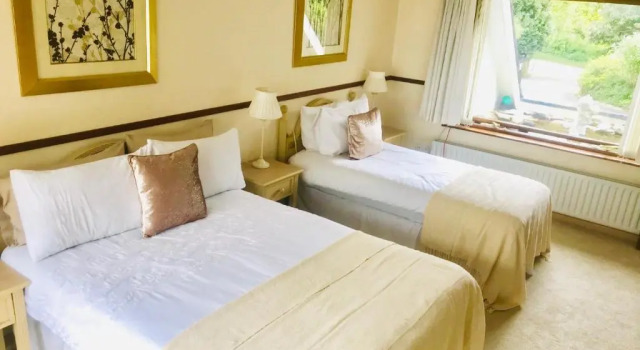 Коттедж с 5 комнатами Kingsmills Cottages