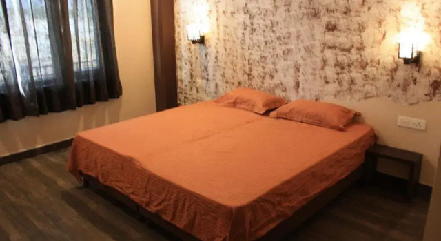 The Glass House Premium, Book Hotel Dehradun Uttarakhand