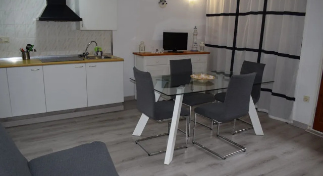 297-apartamento,piscina,parking Privado