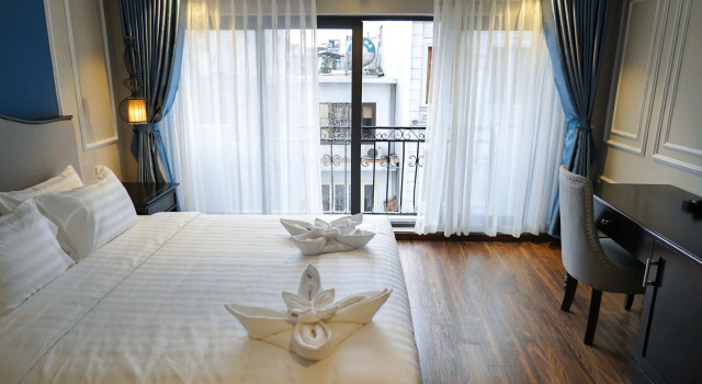 Полулюкс Hanoi La Castela Hotel