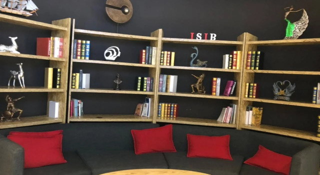 Ibis Wuxi Jiangnan University Town, Varaa Hotelli Hotellit Wuxi pysäköinnillä, Pysäköinti