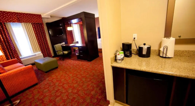 Люкс Hampton Inn & Suites Seattle/Kent,WA