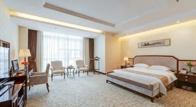 Семейный люкс Shanfei Huizhan Center Hotel