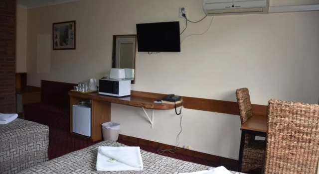 Трёхместный номер Standard с видом на сад Mount Barker Valley Views Motel & Chalets, Western Australia