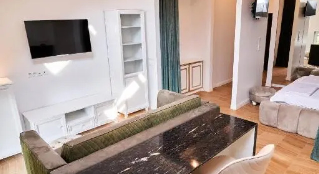 Studio Carolyne Bistrita, Varaa Huoneisto Bistrita 