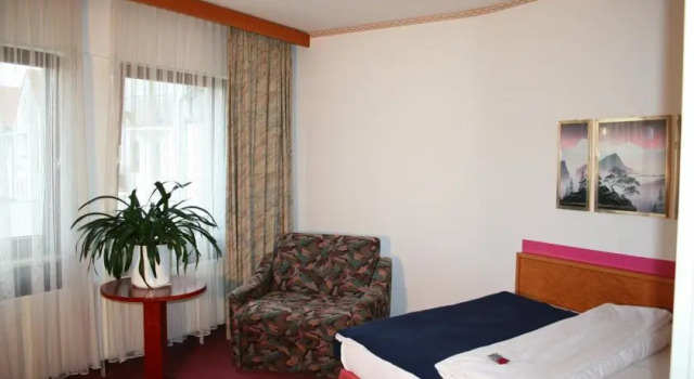 Comfort Hotel Frankfurt Karben, Забронировать Отель Карбен земля Гессен