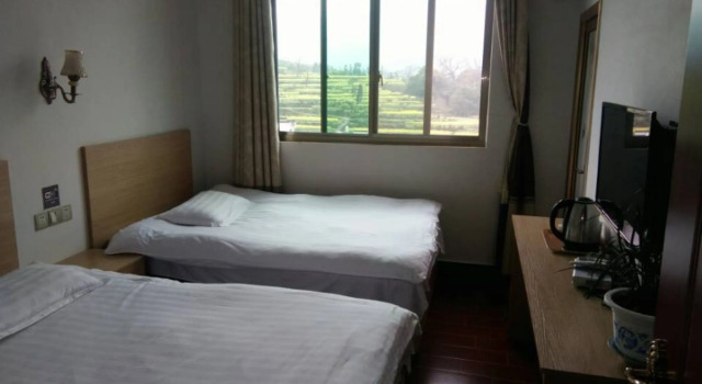 Wuyuan Jiangling View Inn, Rezerwuj Hotel Shangrao Jiangxi