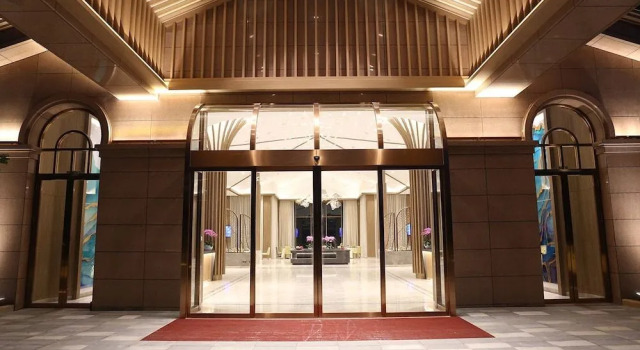 Emerald Bay Hotel Fuxian Lake, Prenota Hotel Yuxi Yunnan