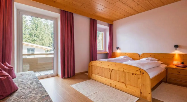 Двухместный номер Standard с балконом Hotel Dolomiten