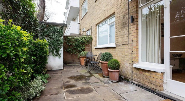 The Secret Chelsea Garden