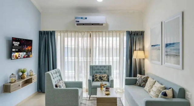 Коттедж Luxe 1bhk w Pool Sauna 1km to the Beach