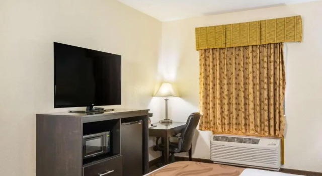 Люкс Quality Inn & Suites Florence - Cincinnati South