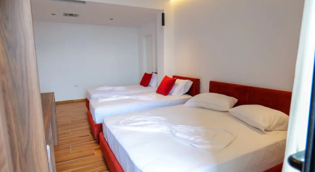 Четырёхместный номер Standard с балконом Hotel Havana