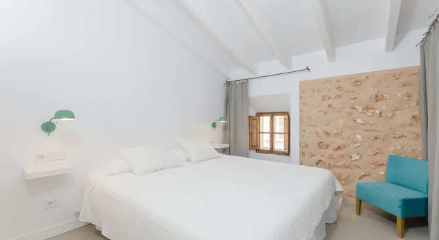 Batolla, Book Hotel Campos 
