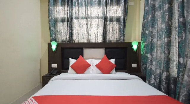 Hotel Samar by OYO Rooms, Забронировать Отель Сринагар Jammu & Kashmir Ski