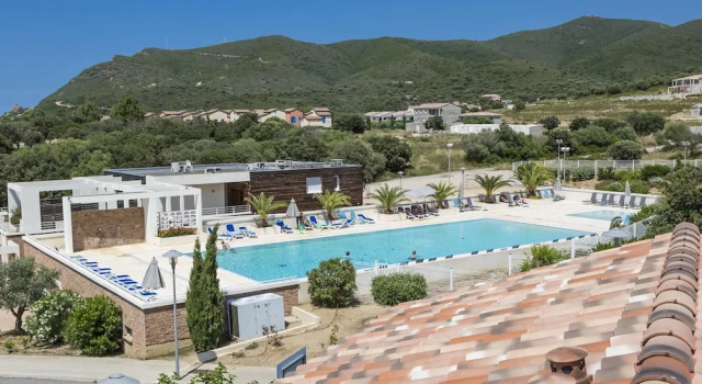 Sea-View summer-decorated holiday home in Northern Corsica, Varaa Hotelli Belgodere 