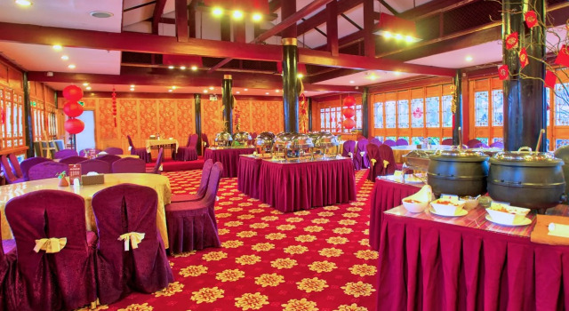 Lijiang Wangfu Hotel, Забронировать Отель Бизнес-отели Лицзян, рядом с Улица Сквер-стрит Древнего города Даянь, 4* 5*