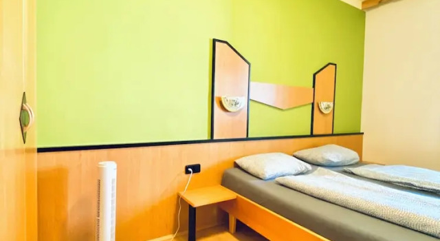 Двухместный номер Economy Affordable Central Rooms Near U3