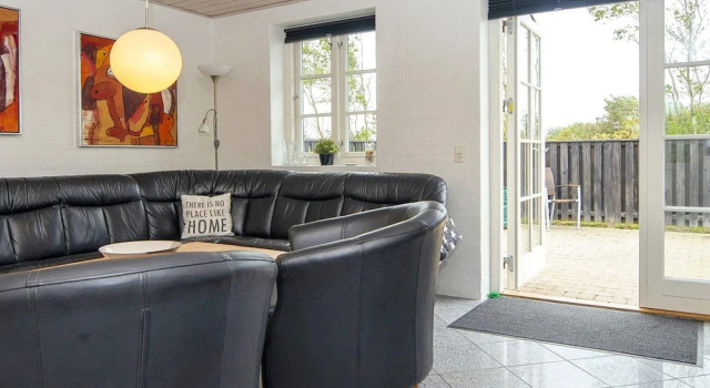 10 Person Holiday Home in Ulfborg, Rezervovat Hotel  