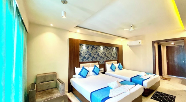 Четырёхместный номер Deluxe Ambika Palace - Puri near Sea Beach