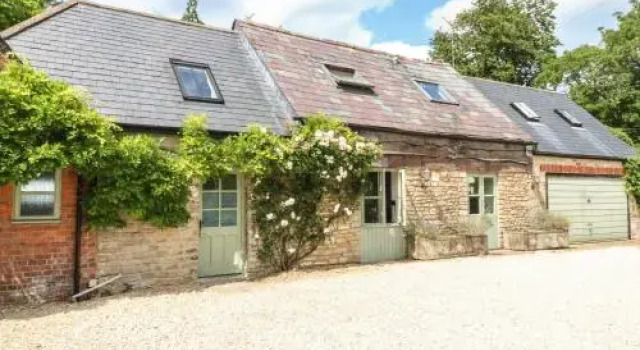 Somerford Cottage, MALMESBURY, Buchen Sie Hotel Great Somerford 