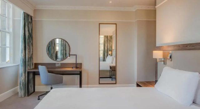 Двухместный номер Deluxe Hilton Edinburgh Carlton