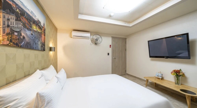 Tongyeong Hotel O2, Забронировать Отель Отели Кодже с парковкой, Парковка
