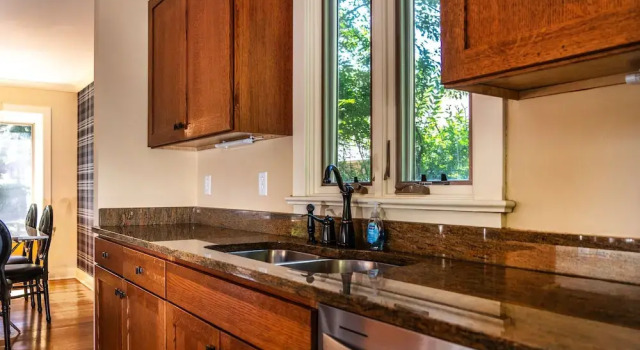 Коттедж с видом на сад Gorgeous 4 BDR Home in Popular Abbey Springs!