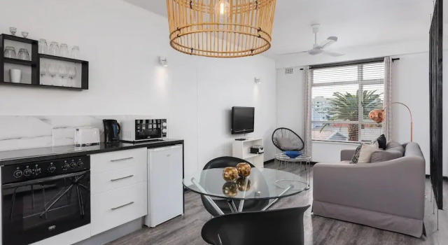 Cascades 508, Забронировать Отель Отели Кейптауна 4 звезды, рядом с MyCiTi Station Granger Bay, 4*