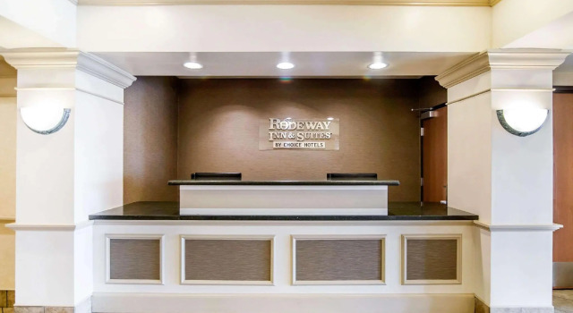 Quality Inn Parsons North, 预订 酒店 帕森斯 堪萨斯州
