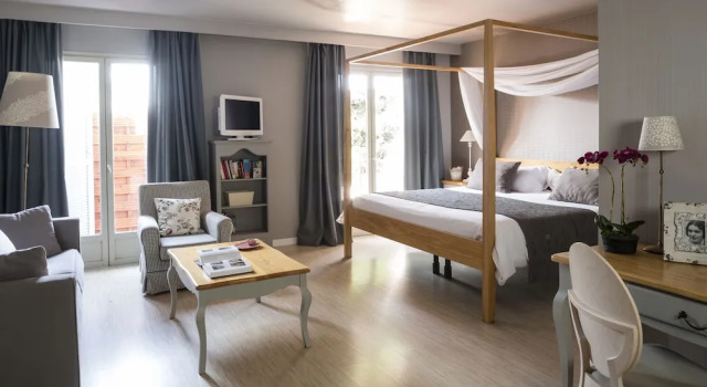 Люкс с балконом La Lune De Mougins - Hotel & Spa