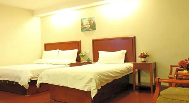 Двухместный номер Deluxe GreenTree Alliance Guangdong Shenzhen Pinghu Avenue Jingdu Town Hotel