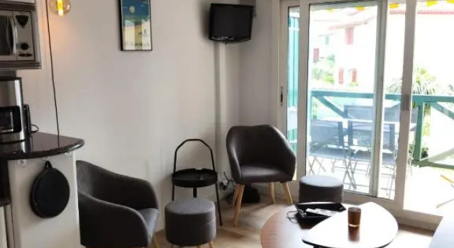 BIARRITZ, Appartement 4/5 personnes, Prenota Appartamento Hotel a Aquitania con parcheggio, Parcheggio