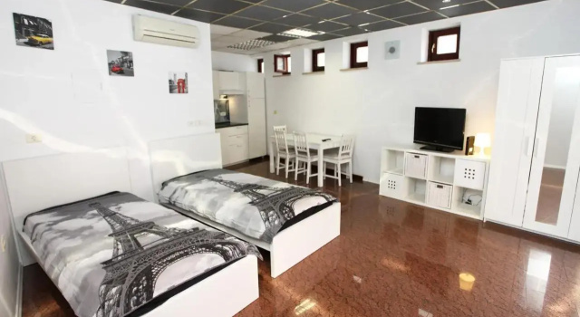 Koper Central King Studio SAMO