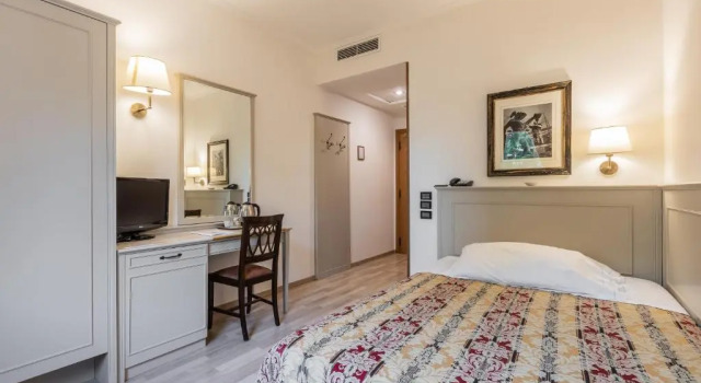 Одноместный номер Standard Hotel Michelangelo