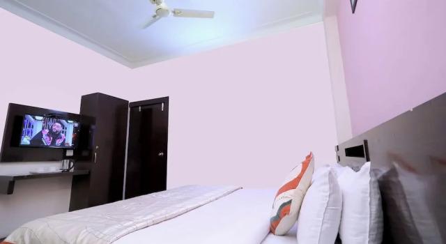 Hotel Vivek Continental