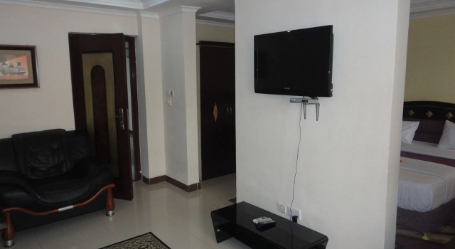 Urban Rose Hotel & Apartments, Buchen Sie Ferienwohnung Hotels in Daressalam mit Frühstück, in der Nähe von Zanzibar Ferry Terminal, Frühstück