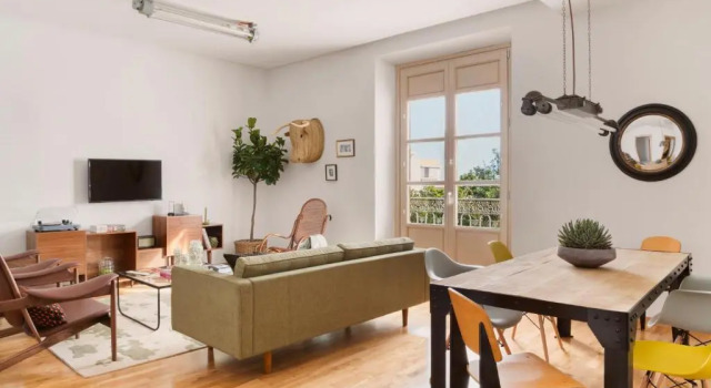 Апартаменты Deluxe с 2 комнатами с балконом и с видом на город Halcyon Days designer apartments by Ana Locking