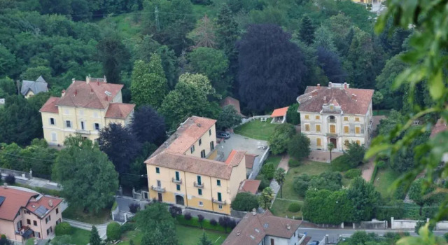 Mauremile, Prenota Hotel Pella Lago di Orta