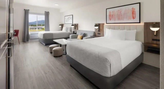 Четырёхместный номер Standard Hawthorn Extended Stay by Wyndham Jackson Alpine