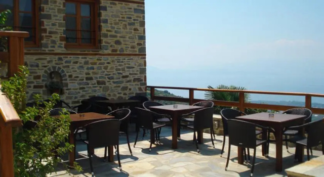 Archontiko Koti, Book Hotel Agios Lavredios 