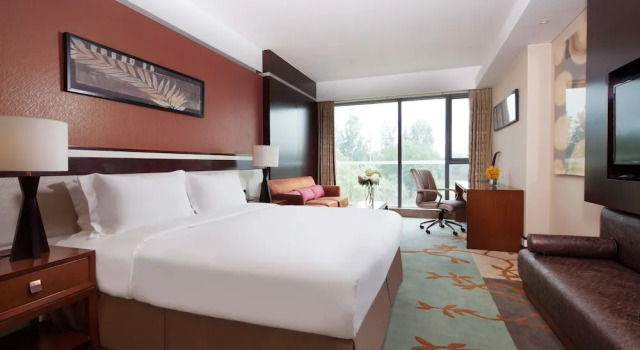 Двухместный номер Premium Holiday Inn Beijing Shijingshan Parkview by IHG